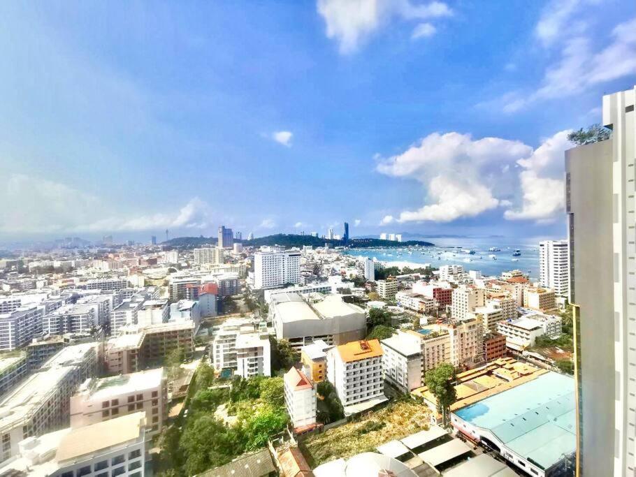 Base Central Pattaya Long Balcony King-Bed With Infinity Pool & Free Netflix! 外观 照片