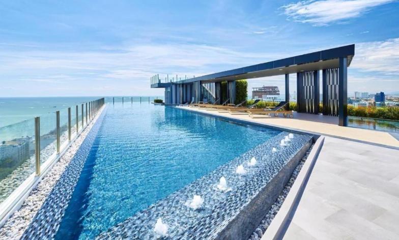 Base Central Pattaya Long Balcony King-Bed With Infinity Pool & Free Netflix! 外观 照片