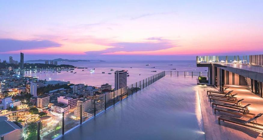Base Central Pattaya Long Balcony King-Bed With Infinity Pool & Free Netflix! 外观 照片
