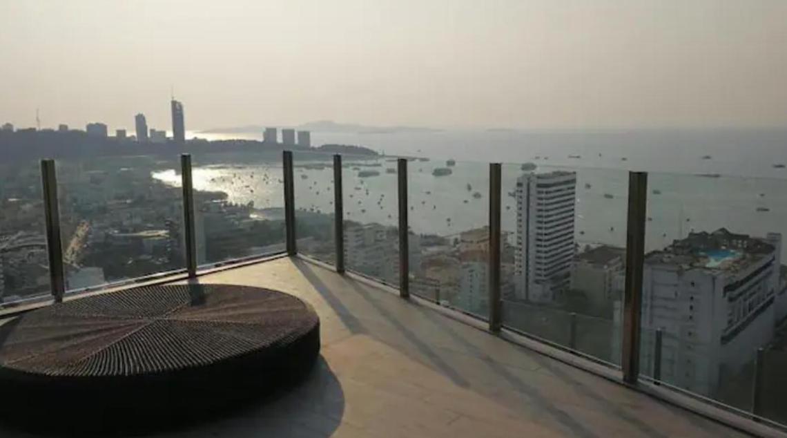 Base Central Pattaya Long Balcony King-Bed With Infinity Pool & Free Netflix! 外观 照片