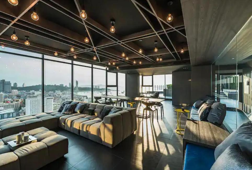 Base Central Pattaya Long Balcony King-Bed With Infinity Pool & Free Netflix! 外观 照片