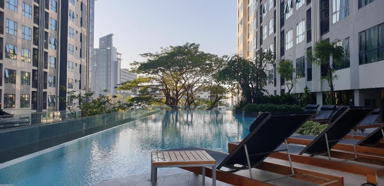 Base Central Pattaya Long Balcony King-Bed With Infinity Pool & Free Netflix! 外观 照片